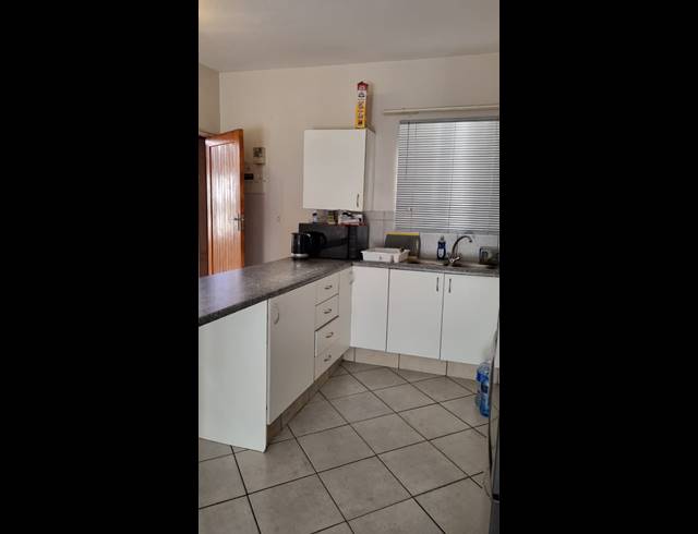 2 BEDROOM FLAT FOR SALE IN SUNNYRIDGE